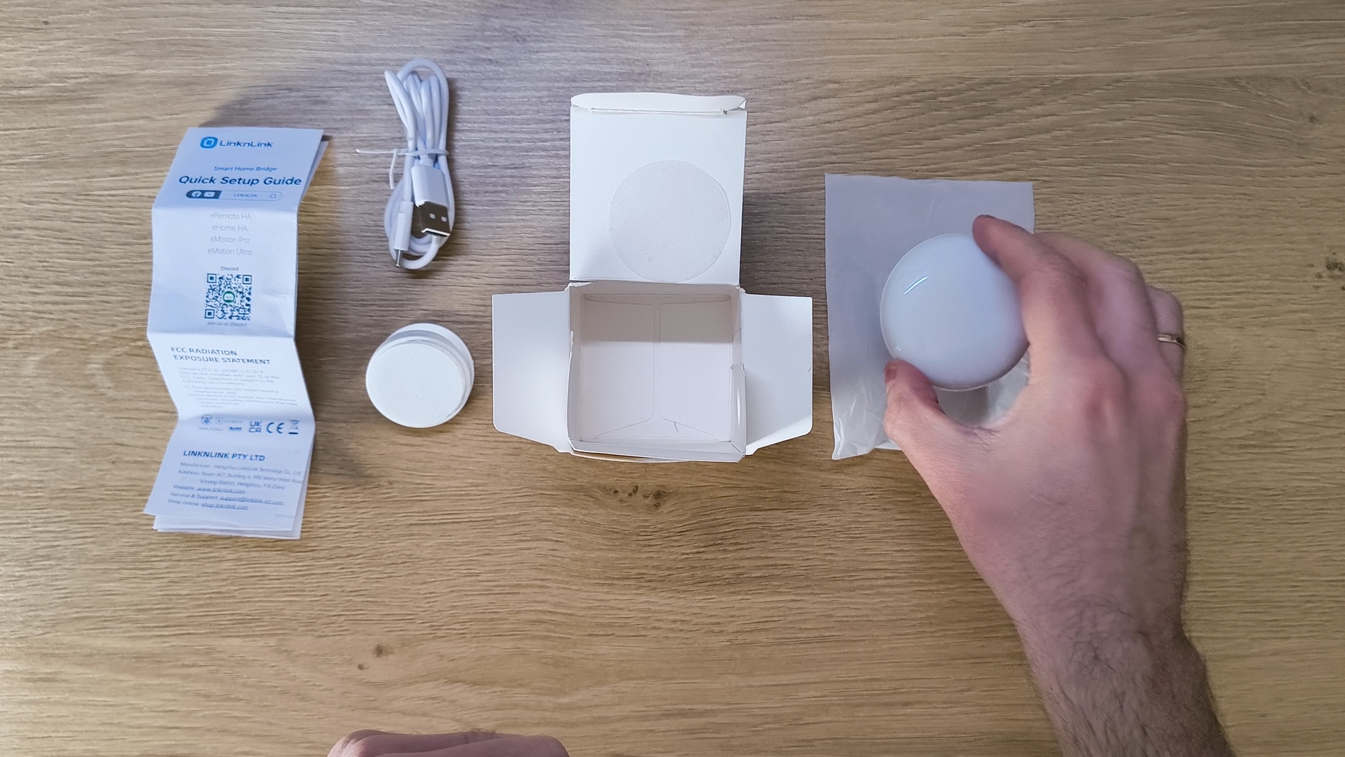 eMotion Pro box content